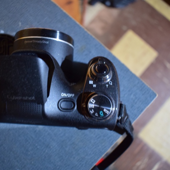 Sony digital Camera - Picture 3 of 4